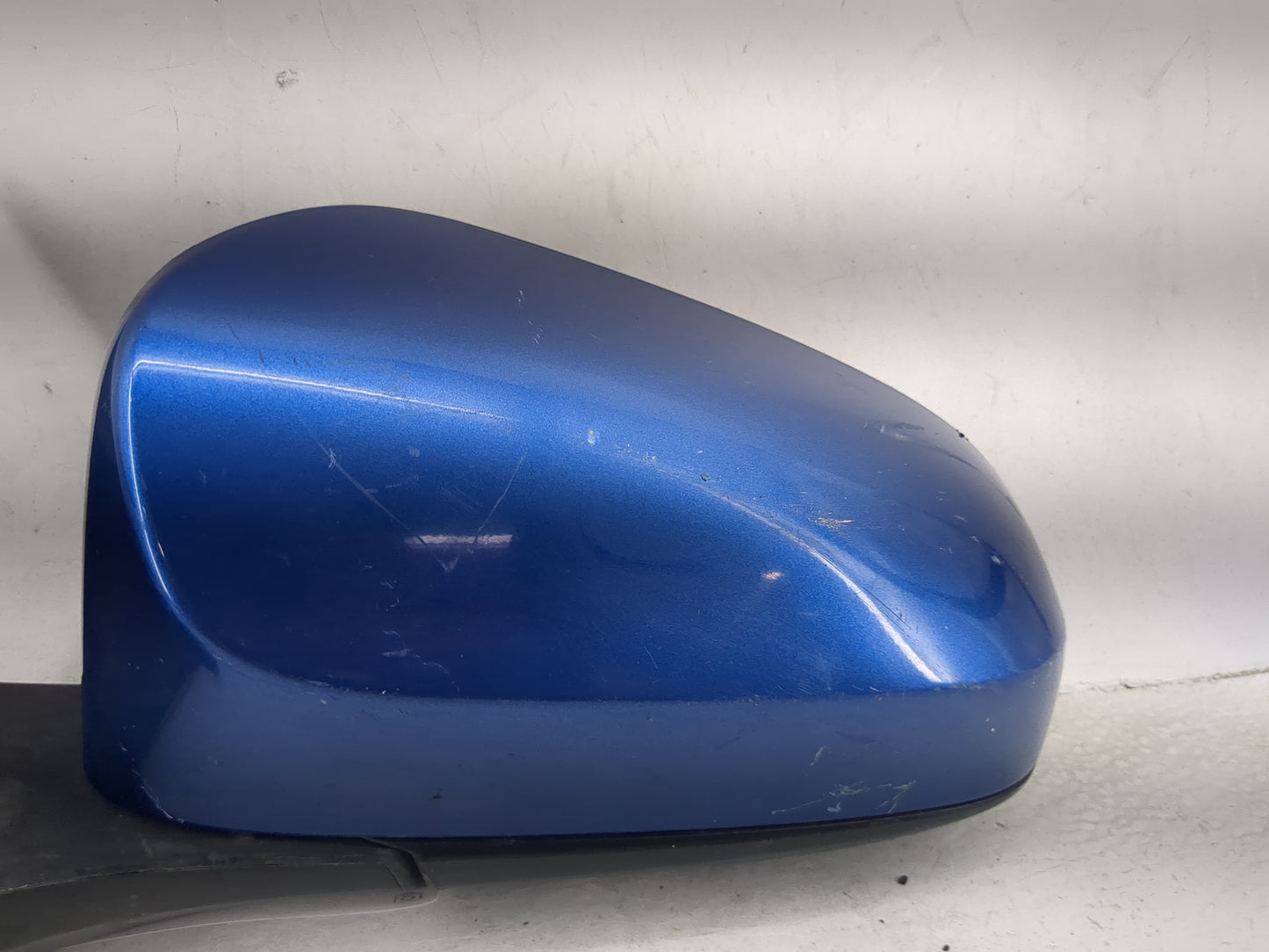 2015-2017 Toyota Camry Driver Side View Mirror - Left Door Mirror OEM Used - Oemusedautoparts1.com