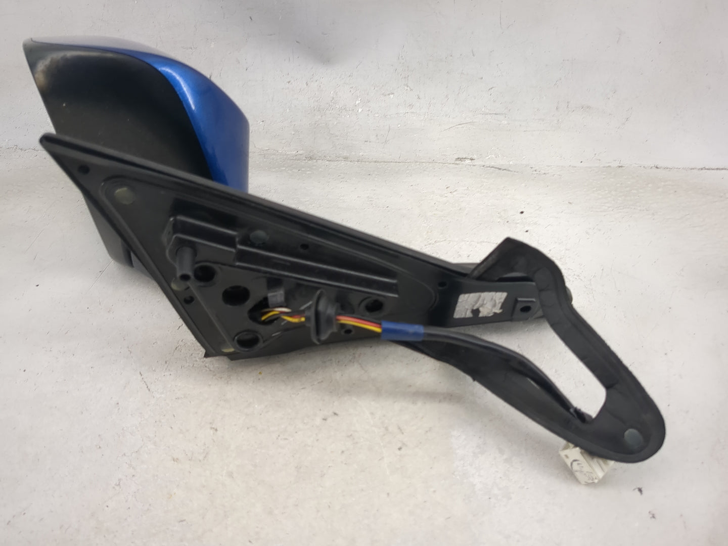 2015-2017 Toyota Camry Driver Side View Mirror - Left Door Mirror OEM Used - Oemusedautoparts1.com