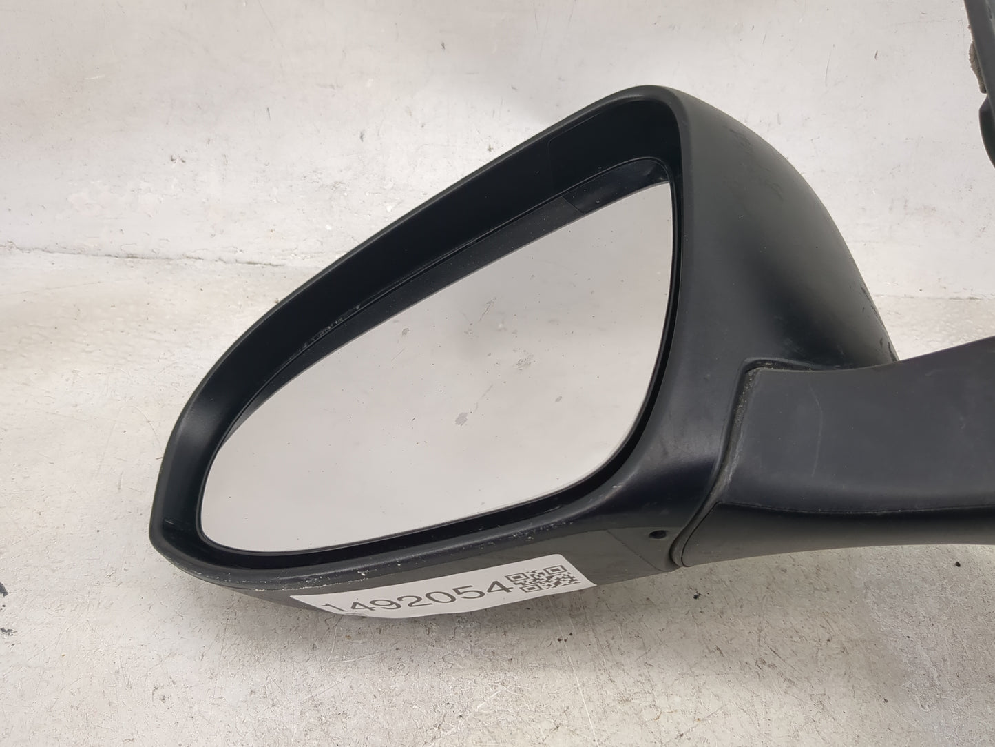 2015-2017 Toyota Camry Driver Side View Mirror - Left Door Mirror OEM Used - Oemusedautoparts1.com