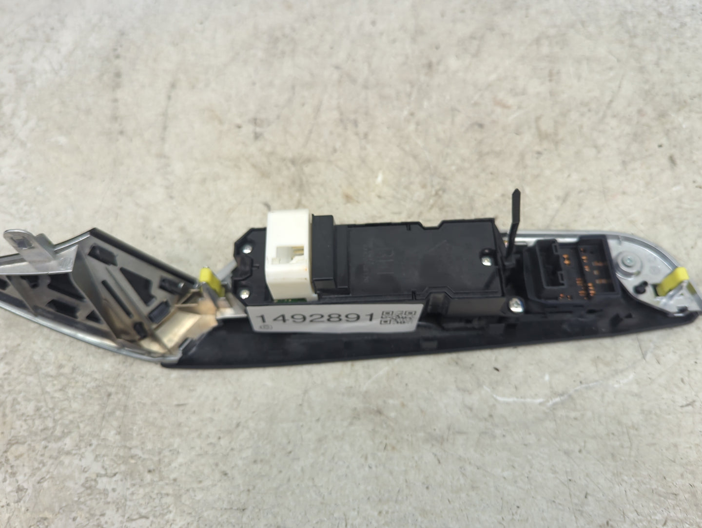 2015-2017 Toyota Camry Master Power Window Switch Replacement Driver Side Left P/N:74232-06340 179372 Fits Fits 2015 2016 20