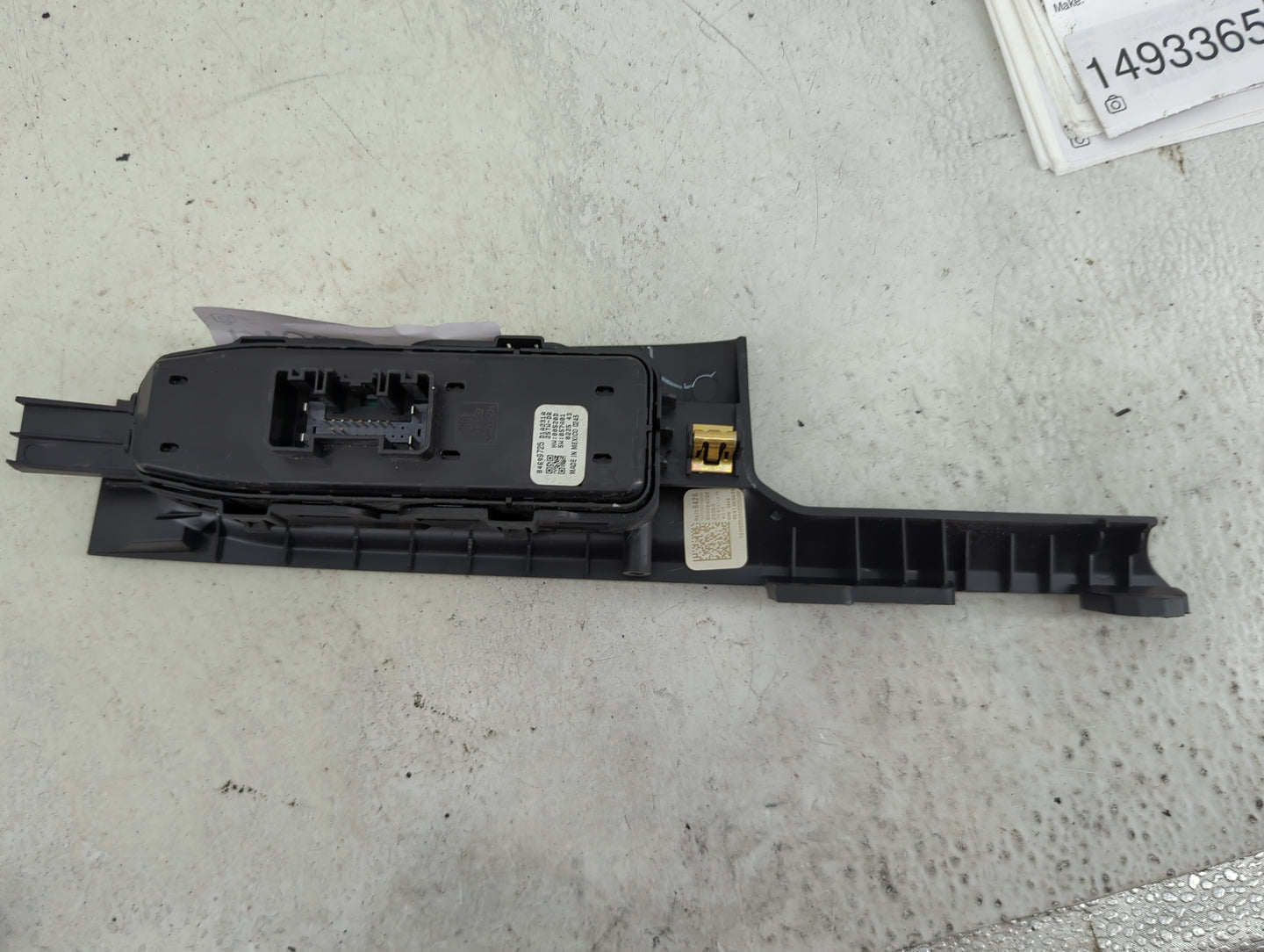 2015-2017 Toyota Camry Master Power Window Switch Replacement Driver Side Left P/N:84699725 D1A231A Fits Fits 2015 2016 2017
