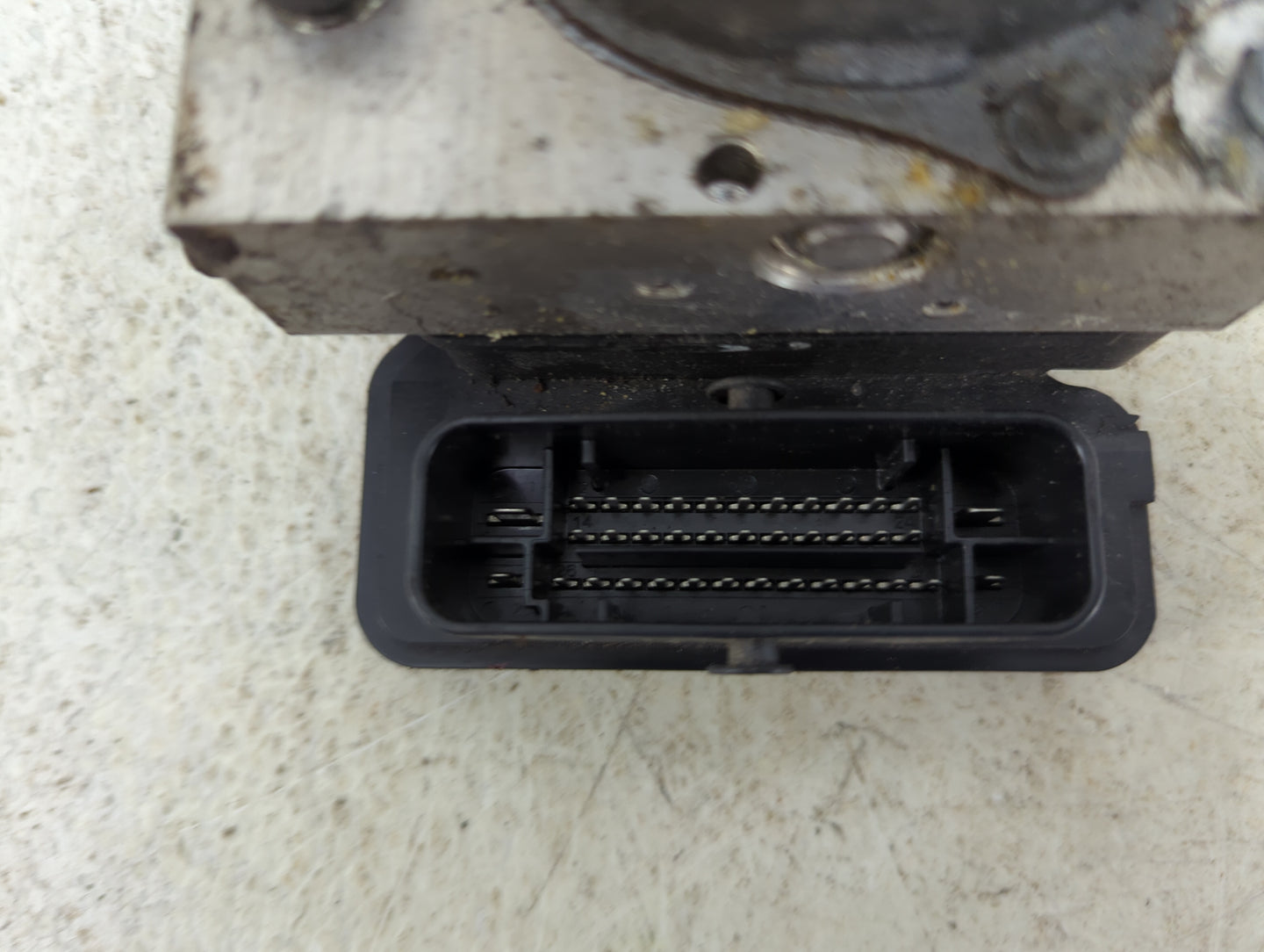 2015-2017 Toyota Camry ABS Pump Control Module Replacement Fits Fits 2015 2016 2017 OEM Used Auto Parts - Oemusedautoparts1.