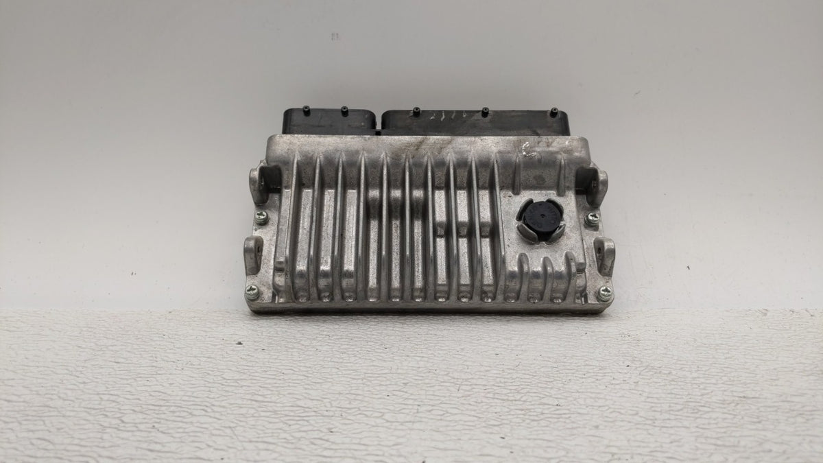 2016-2017 Toyota Camry PCM Engine Control Computer ECU ECM PCU OEM P/N:89661-06T21 89661-06T22 Fits 2016 2017 OEM Used Auto 