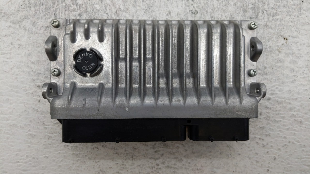 2016-2017 Toyota Camry PCM Engine Control Computer ECU ECM PCU OEM P/N:89661-06T21 89661-06T22 Fits Fits 2016 2017 OEM Used 