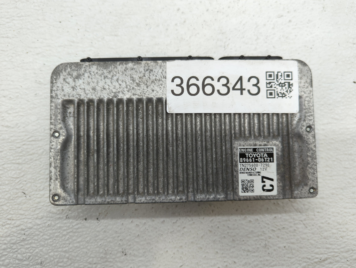 2016-2017 Toyota Camry PCM Engine Control Computer ECU ECM PCU OEM P/N:89661-06T21 89661-06T22 Fits Fits 2016 2017 OEM Used 