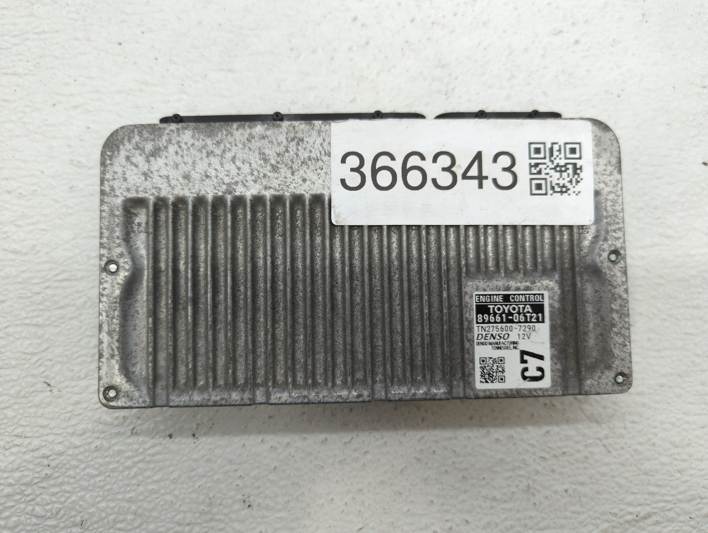 2016-2017 Toyota Camry PCM Engine Control Computer ECU ECM PCU OEM P/N:89661-06T21 89661-06T22 Fits Fits 2016 2017 OEM Used 