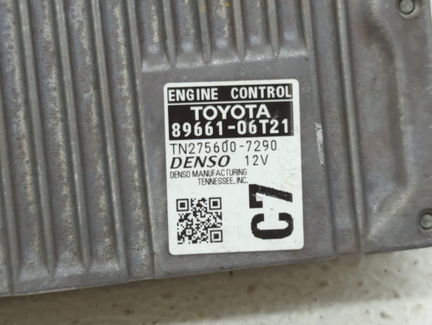 2016-2017 Toyota Camry PCM Engine Control Computer ECU ECM PCU OEM P/N:89661-06T21 89661-06T22 Fits Fits 2016 2017 OEM Used 