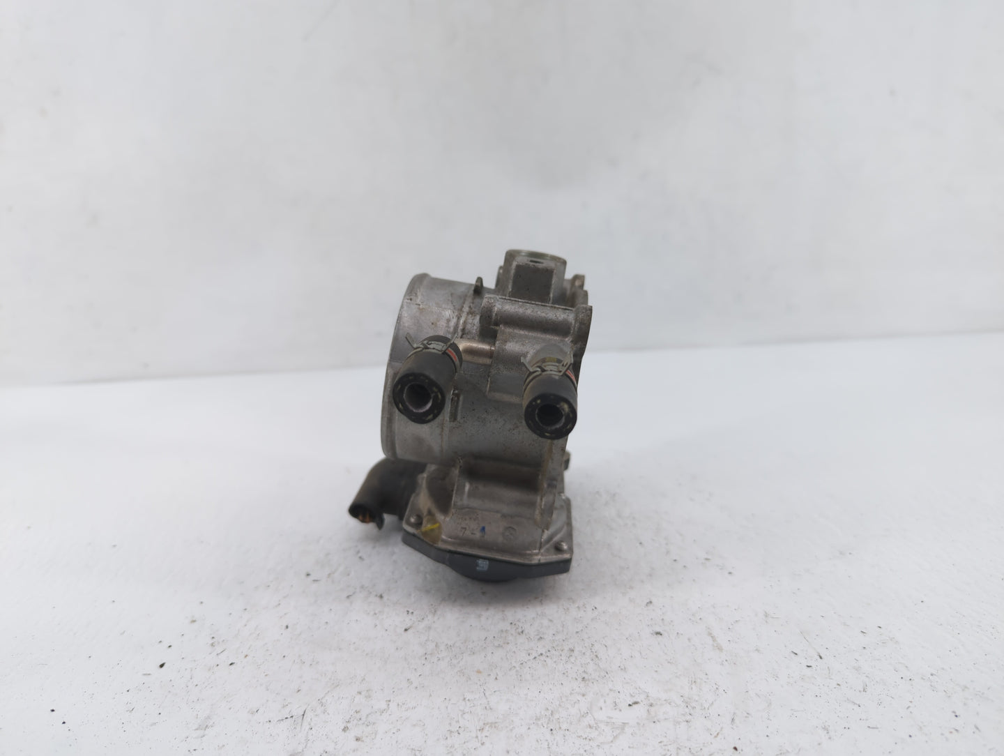 2010-2017 Toyota Camry Throttle Body P/N:35100-25200 22030-36010 Fits Fits 2009 2010 2011 2012 2013 2014 2015 2016 2017 2018