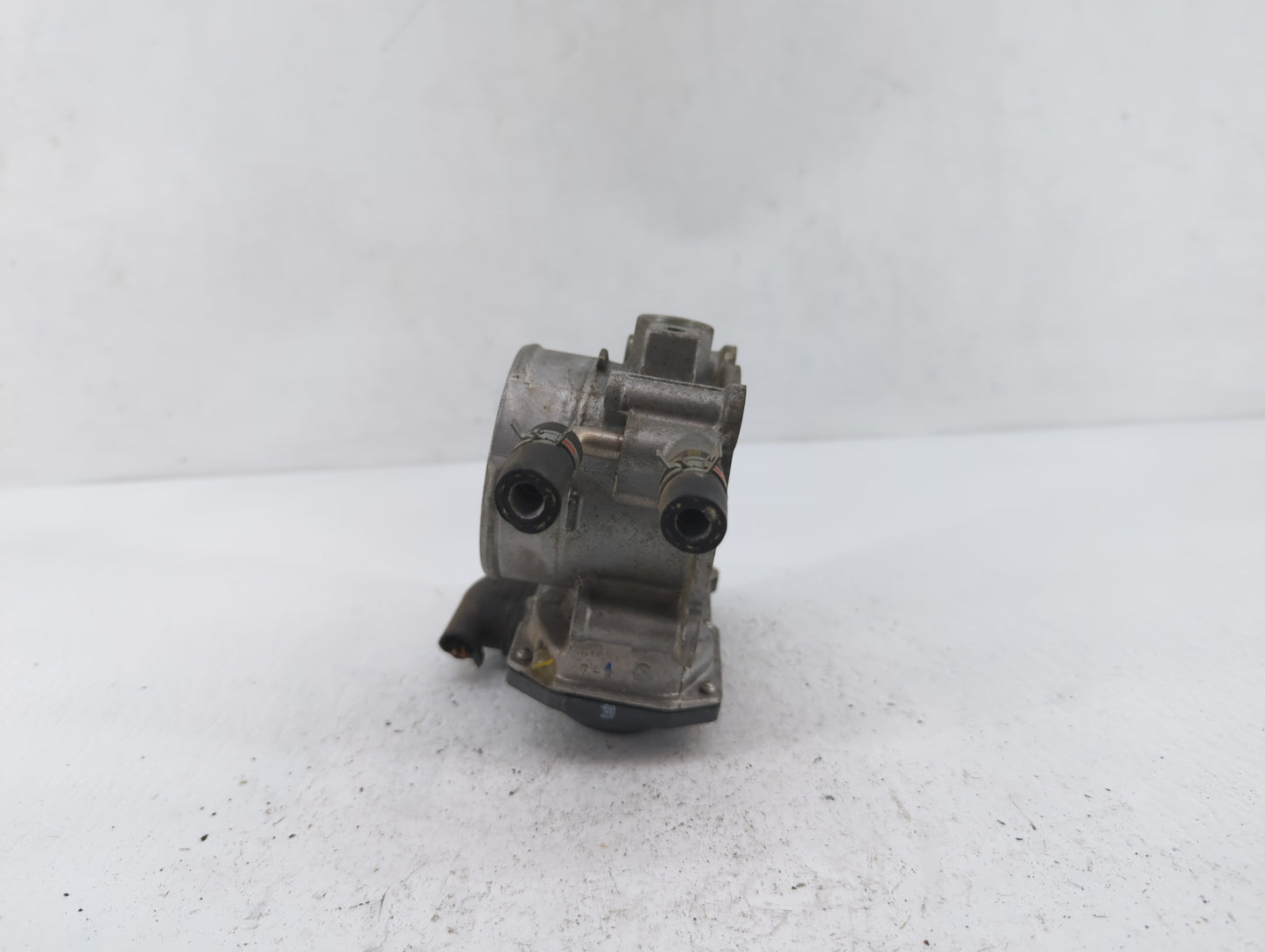 2010-2017 Toyota Camry Throttle Body P/N:35100-25200 22030-36010 Fits Fits 2009 2010 2011 2012 2013 2014 2015 2016 2017 2018