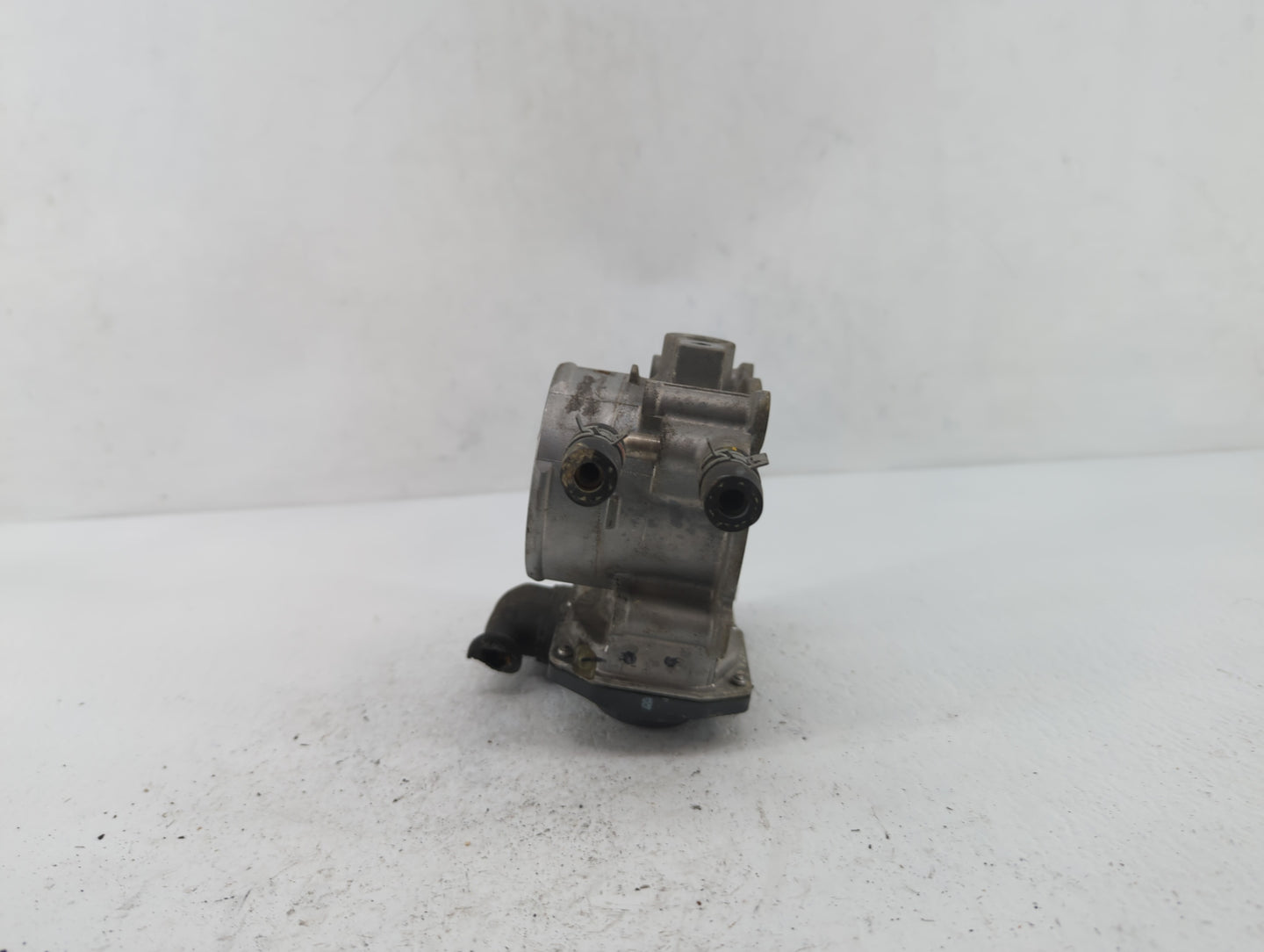 2010-2017 Toyota Camry Throttle Body P/N:35100-25200 22030-36010 Fits Fits 2009 2010 2011 2012 2013 2014 2015 2016 2017 2018