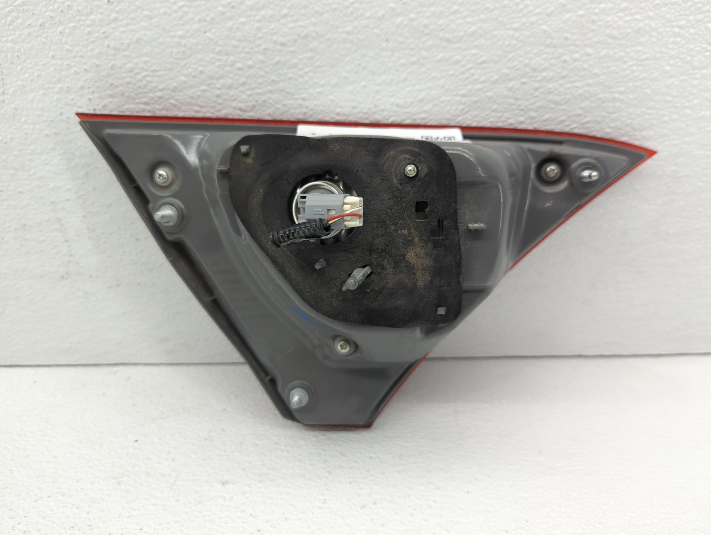 2015-2017 Toyota Camry Tail Light Assembly Passenger Right OEM Fits Fits 2015 2016 2017 OEM Used Auto Parts - Oemusedautopar