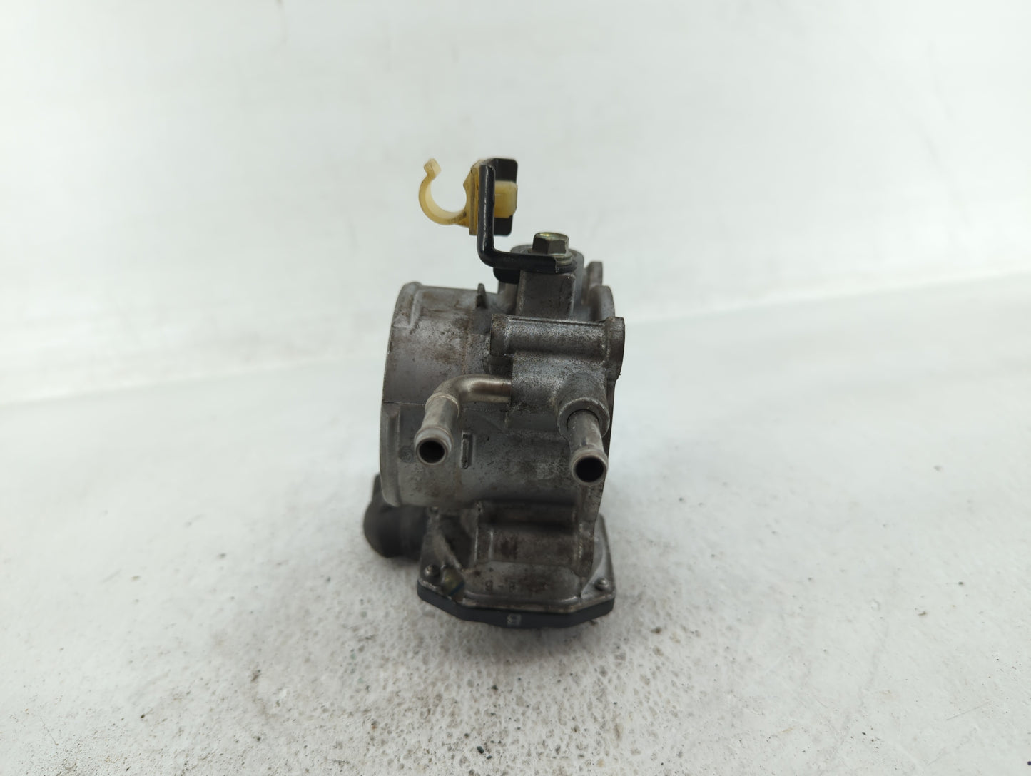 2010-2017 Toyota Camry Throttle Body P/N:22030-36010 22030-0V010 Fits Fits 2009 2010 2011 2012 2013 2014 2015 2016 2017 2018