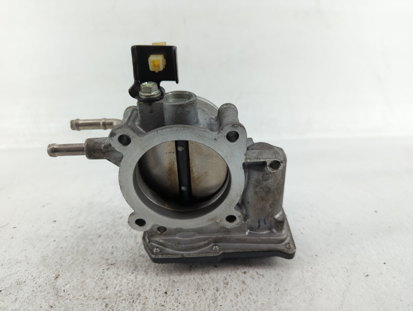 2010-2017 Toyota Camry Throttle Body P/N:22030-36010 22030-0V010 Fits Fits 2009 2010 2011 2012 2013 2014 2015 2016 2017 2018
