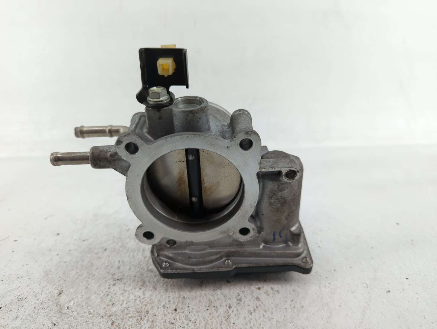 2010-2017 Toyota Camry Throttle Body P/N:22030-36010 22030-0V010 Fits Fits 2009 2010 2011 2012 2013 2014 2015 2016 2017 2018