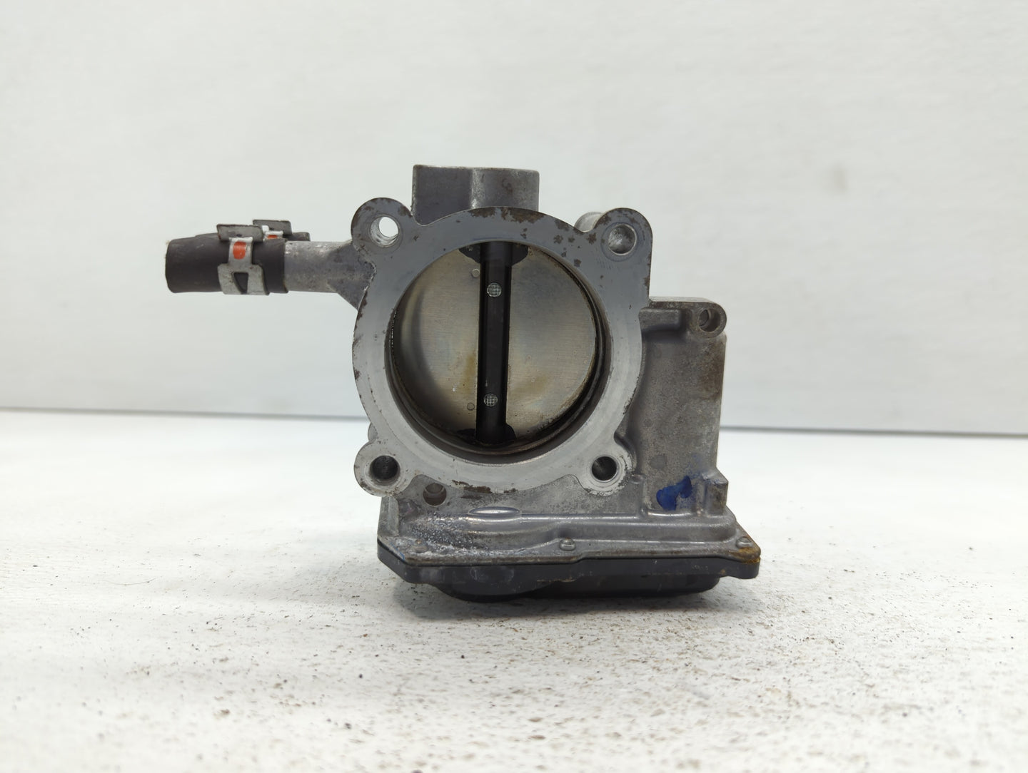 2010-2017 Toyota Camry Throttle Body P/N:22030-0V010 Fits Fits 2009 2010 2011 2012 2013 2014 2015 2016 2017 2018 2019 OEM Us