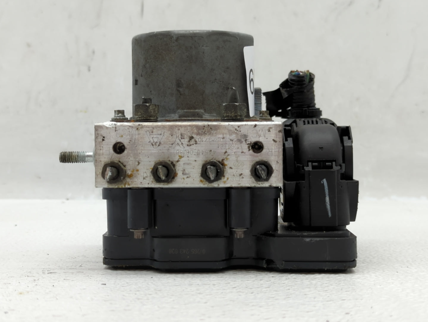 2015-2017 Toyota Camry ABS Pump Control Module Replacement P/N:44540-06180 Fits Fits 2015 2016 2017 OEM Used Auto Parts - Oe