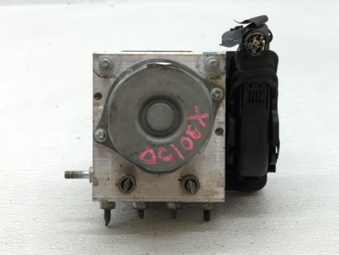 2015-2017 Toyota Camry ABS Pump Control Module Replacement P/N:44540-06180 Fits Fits 2015 2016 2017 OEM Used Auto Parts - Oe