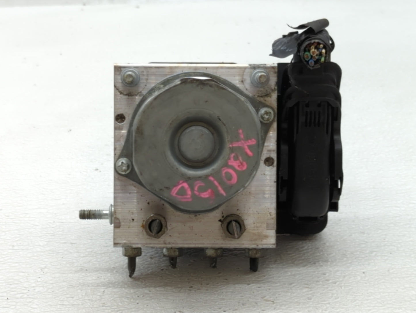 2015-2017 Toyota Camry ABS Pump Control Module Replacement P/N:44540-06180 Fits Fits 2015 2016 2017 OEM Used Auto Parts - Oe
