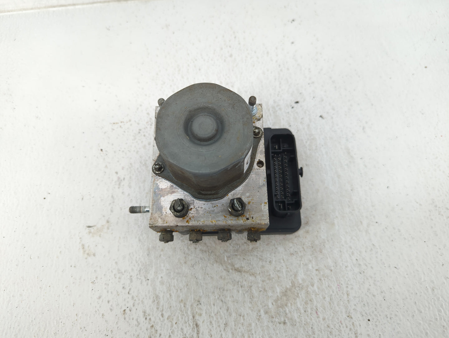 2015-2017 Toyota Camry ABS Pump Control Module Replacement P/N:44540-06180 Fits Fits 2015 2016 2017 OEM Used Auto Parts - Oe