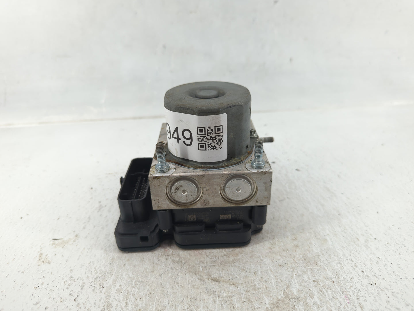 2015-2017 Toyota Camry ABS Pump Control Module Replacement P/N:44540-06180 Fits Fits 2015 2016 2017 OEM Used Auto Parts - Oe