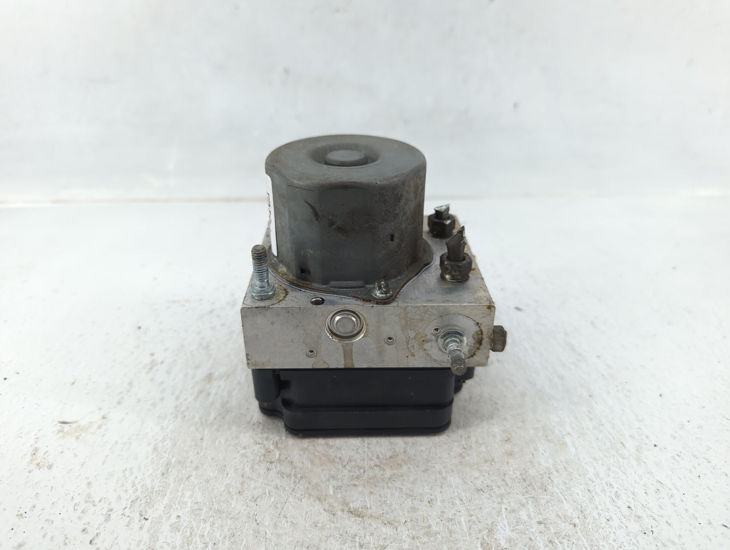 2015-2017 Toyota Camry ABS Pump Control Module Replacement P/N:44540-06180 Fits Fits 2015 2016 2017 OEM Used Auto Parts - Oe