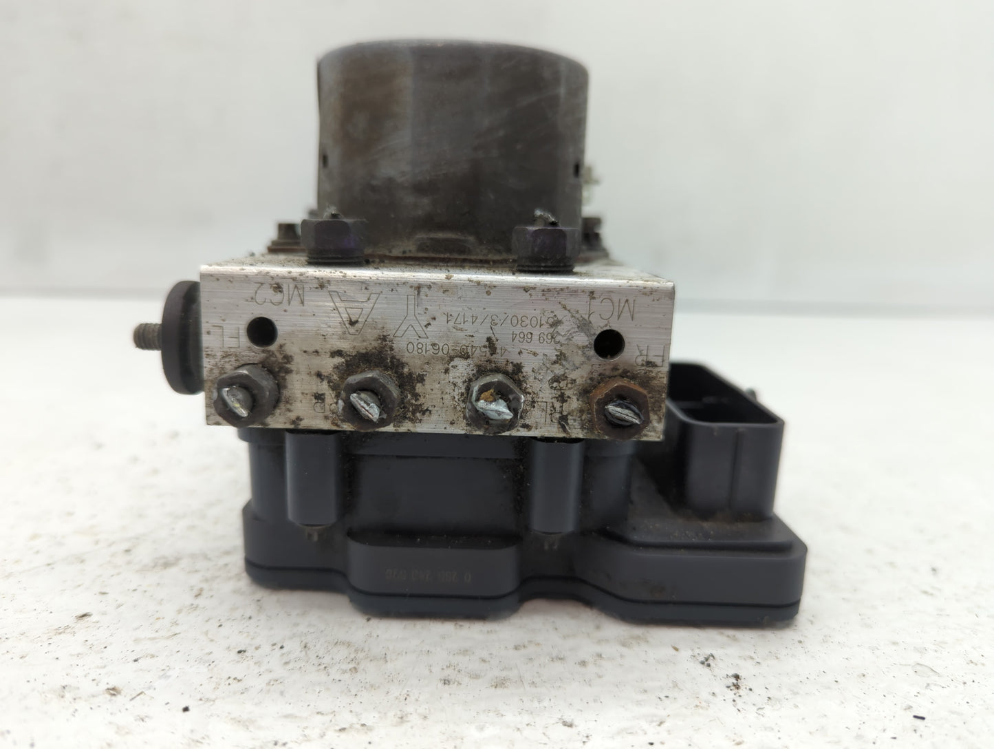2015-2017 Toyota Camry ABS Pump Control Module Replacement P/N:269 664 44540-06180 Fits Fits 2015 2016 2017 OEM Used Auto Pa