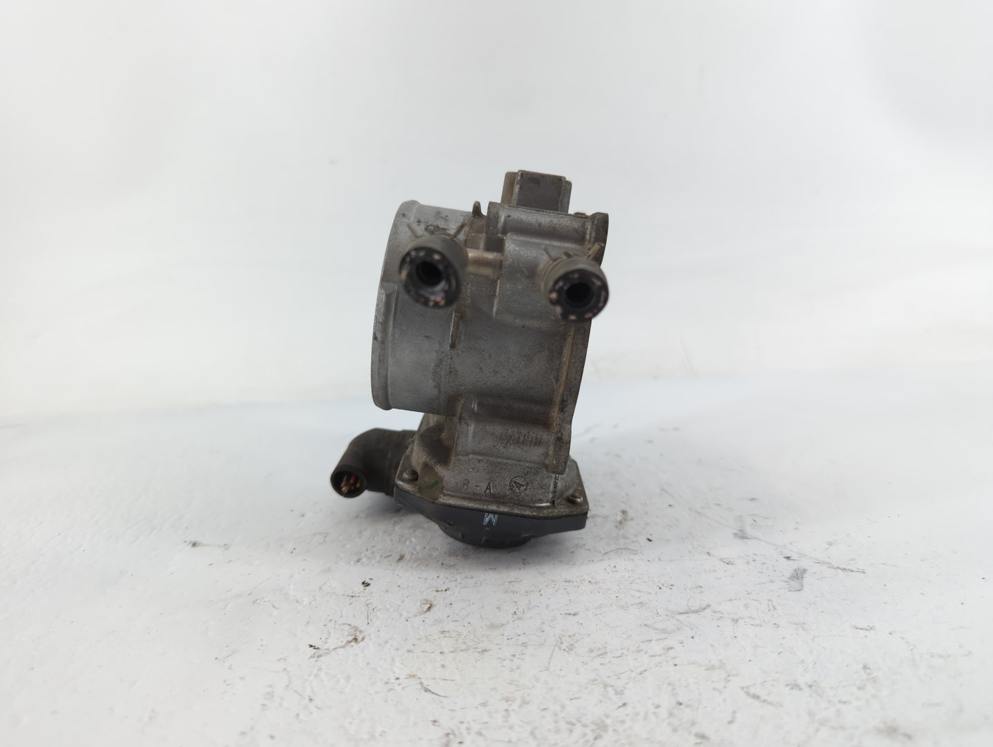 2012-2017 Toyota Camry Throttle Body P/N:22030-0V010 Fits Fits 2012 2013 2014 2015 2016 2017 2018 2019 2020 2021 OEM Used Au