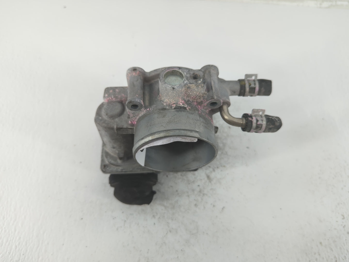 2010-2017 Toyota Camry Throttle Body P/N:22030-0V010 Fits Fits 2009 2010 2011 2012 2013 2014 2015 2016 2017 2018 2019 OEM Us