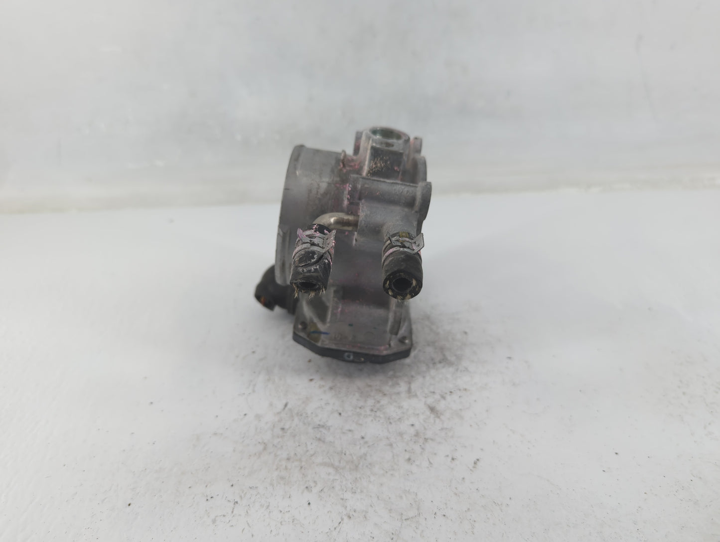 2010-2017 Toyota Camry Throttle Body P/N:22030-0V010 Fits Fits 2009 2010 2011 2012 2013 2014 2015 2016 2017 2018 2019 OEM Us