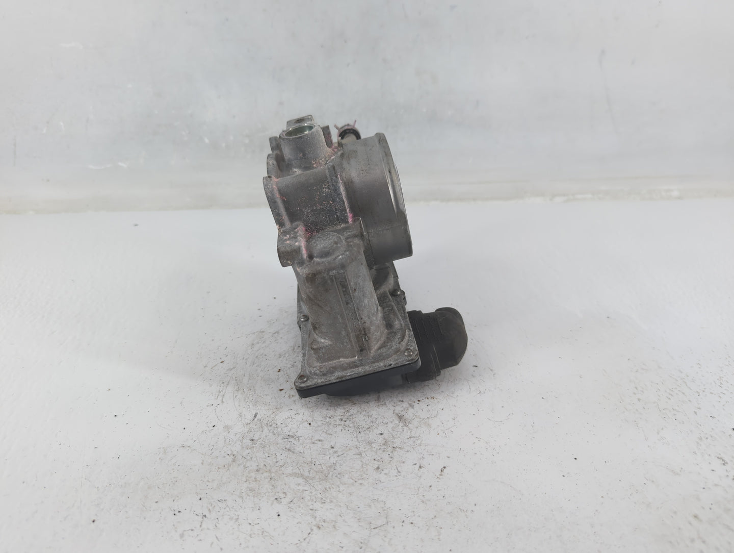 2010-2017 Toyota Camry Throttle Body P/N:22030-0V010 Fits Fits 2009 2010 2011 2012 2013 2014 2015 2016 2017 2018 2019 OEM Us