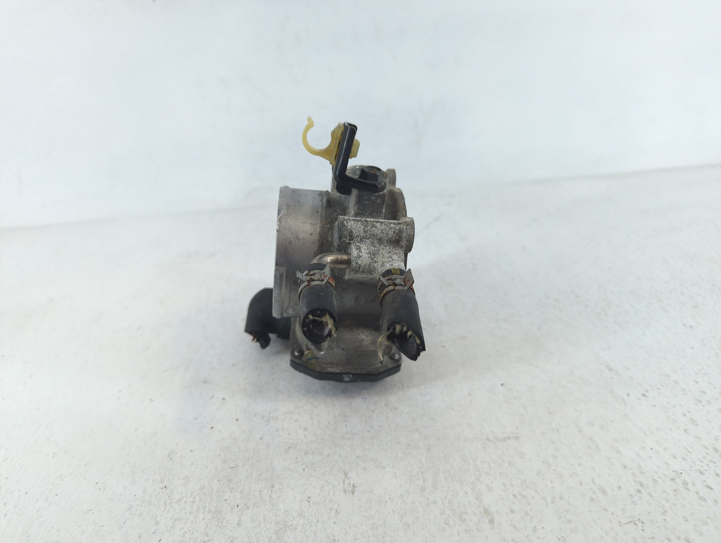 2010-2017 Toyota Camry Throttle Body P/N:22030-0V010 Fits Fits 2009 2010 2011 2012 2013 2014 2015 2016 2017 2018 2019 OEM Us