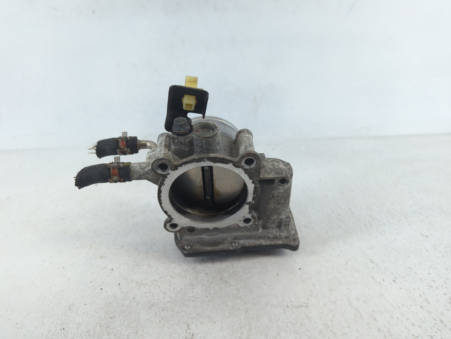 2010-2017 Toyota Camry Throttle Body P/N:22030-0V010 Fits Fits 2009 2010 2011 2012 2013 2014 2015 2016 2017 2018 2019 OEM Us