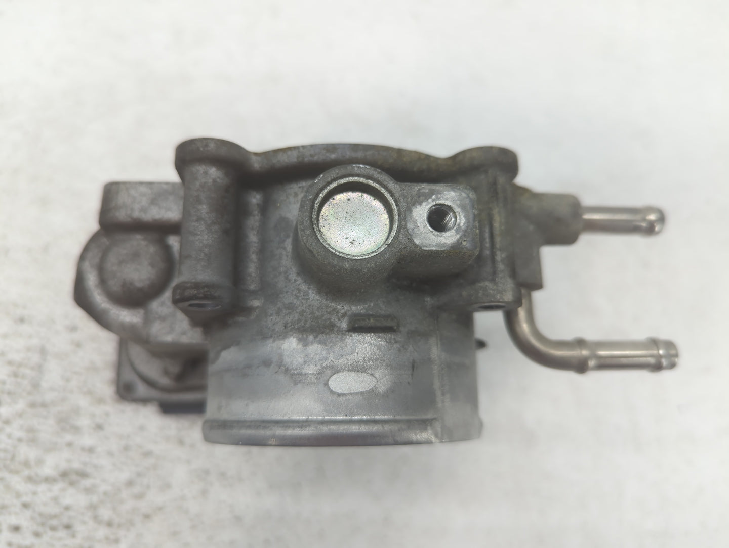 2010-2017 Toyota Camry Throttle Body P/N:22030-0V010 Fits Fits 2009 2010 2011 2012 2013 2014 2015 2016 2017 2018 2019 OEM Us