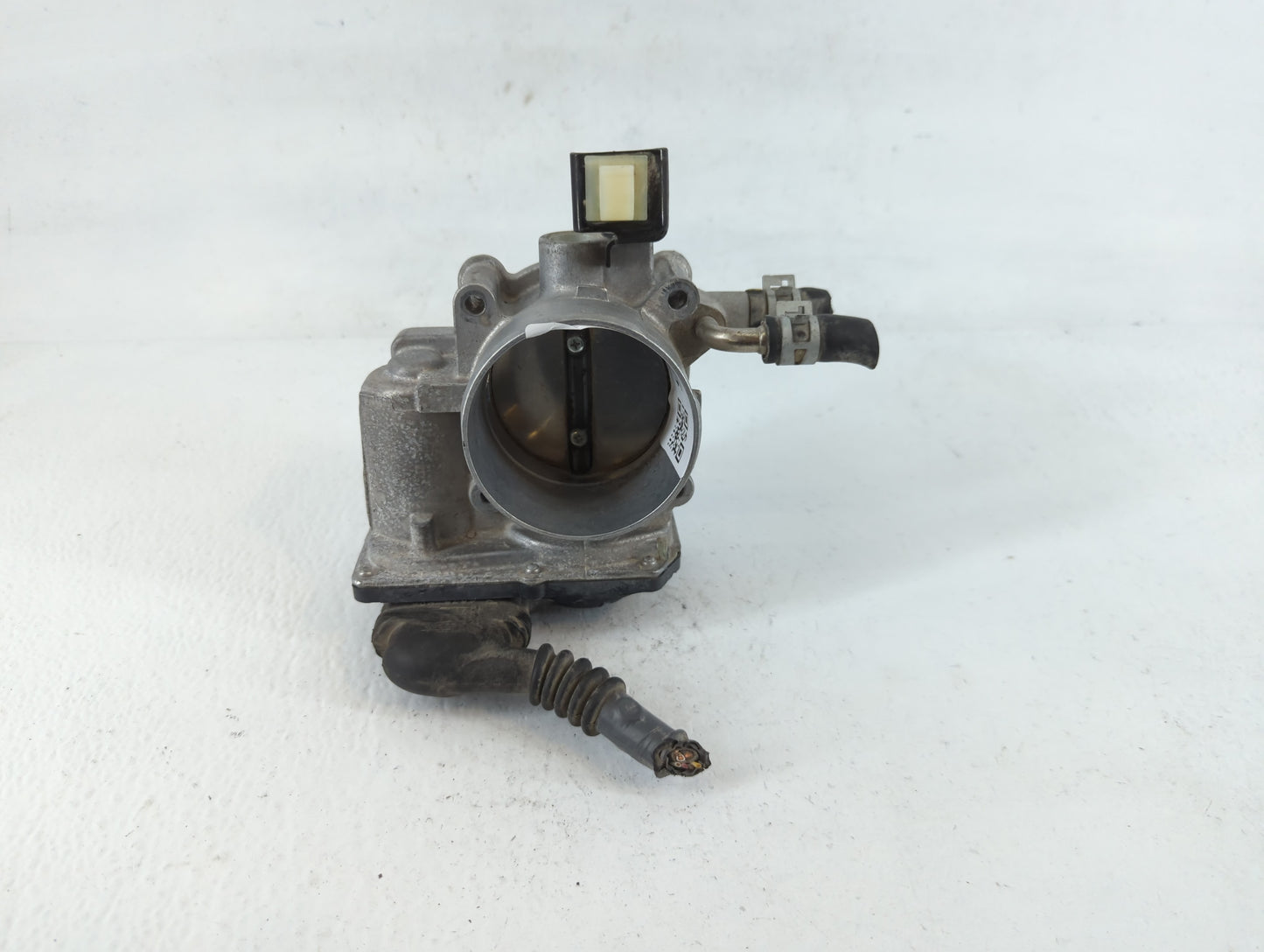 2010-2017 Toyota Camry Throttle Body P/N:22030-0V010 Fits Fits 2009 2010 2011 2012 2013 2014 2015 2016 2017 2018 2019 OEM Us