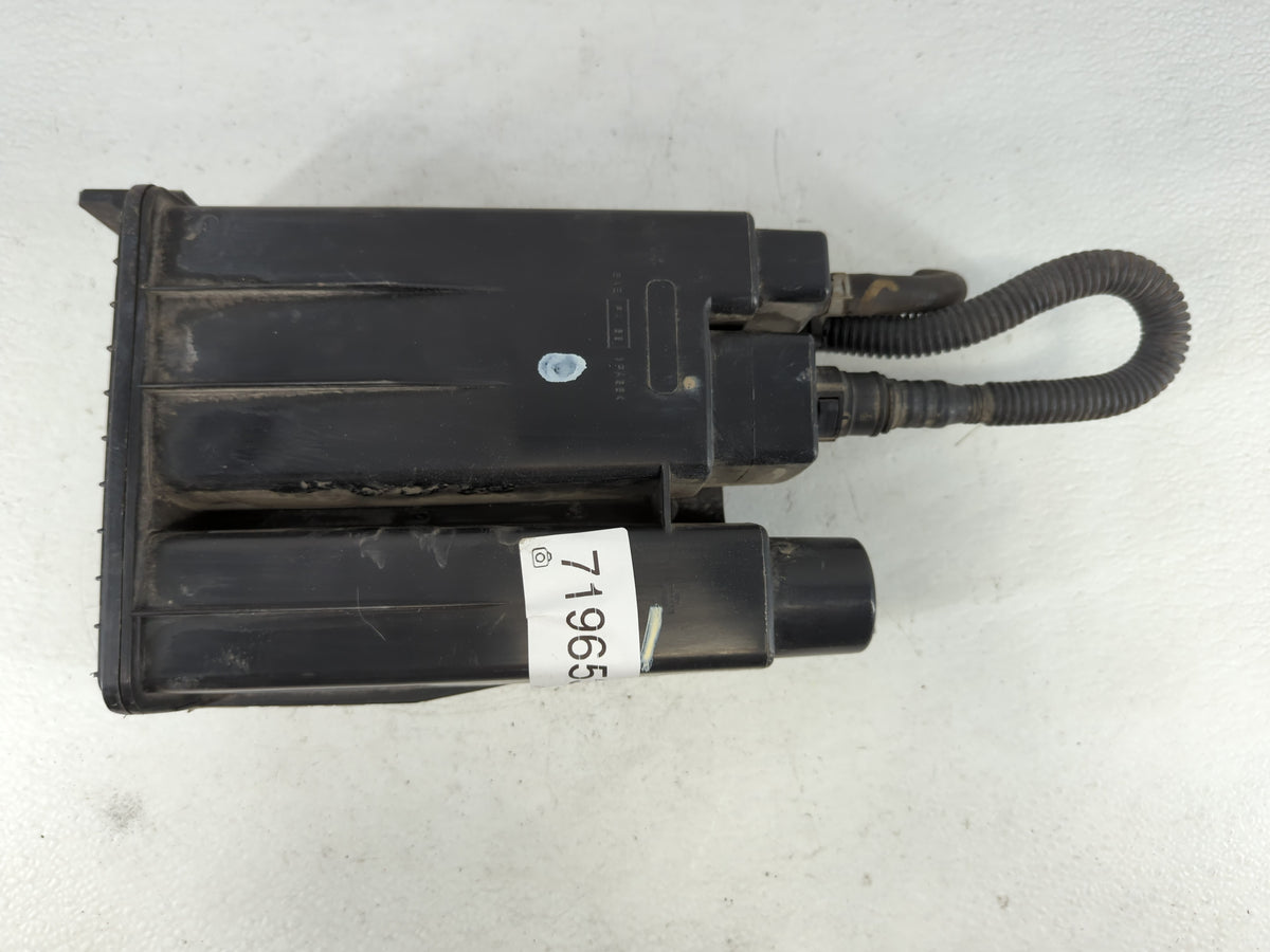 2017 Toyota Camry Fuel Vapor Charcoal Canister 719653 - Oemusedautoparts1.com