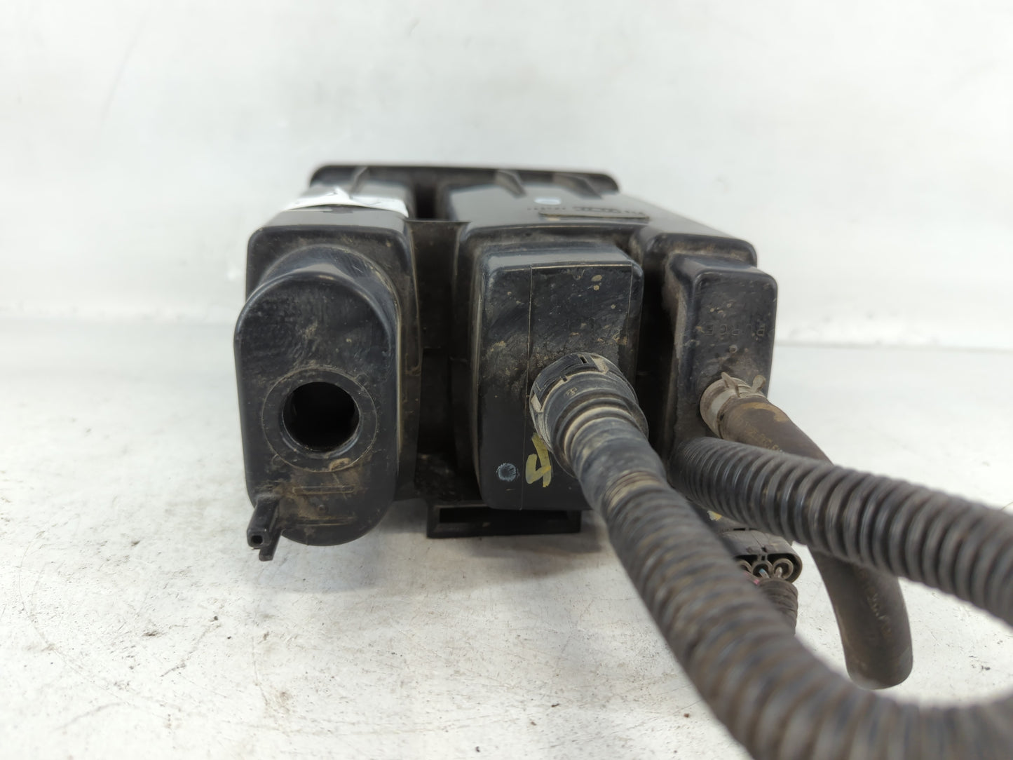 2017 Toyota Camry Fuel Vapor Charcoal Canister - Oemusedautoparts1.com