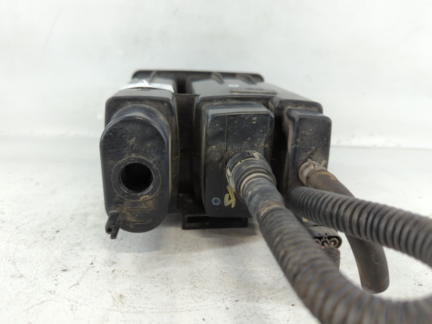 2017 Toyota Camry Fuel Vapor Charcoal Canister 719653 - Oemusedautoparts1.com