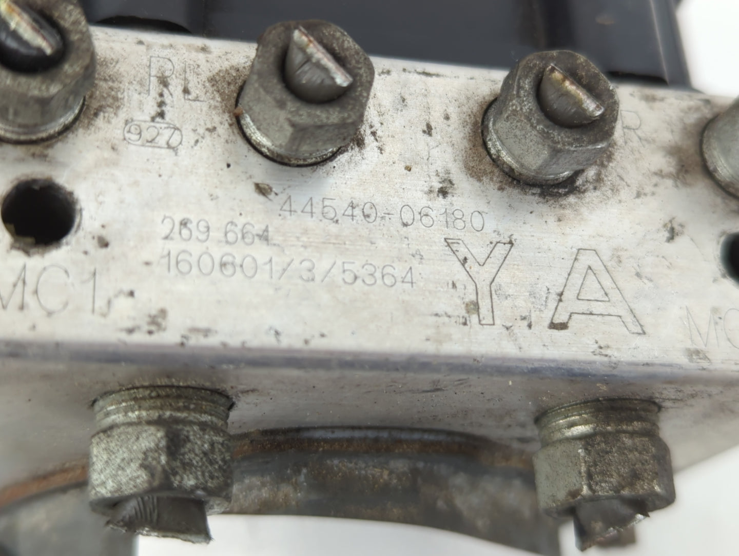 2015-2017 Toyota Camry ABS Pump Control Module Replacement P/N:269 664 44540-06180 Fits Fits 2015 2016 2017 OEM Used Auto Pa