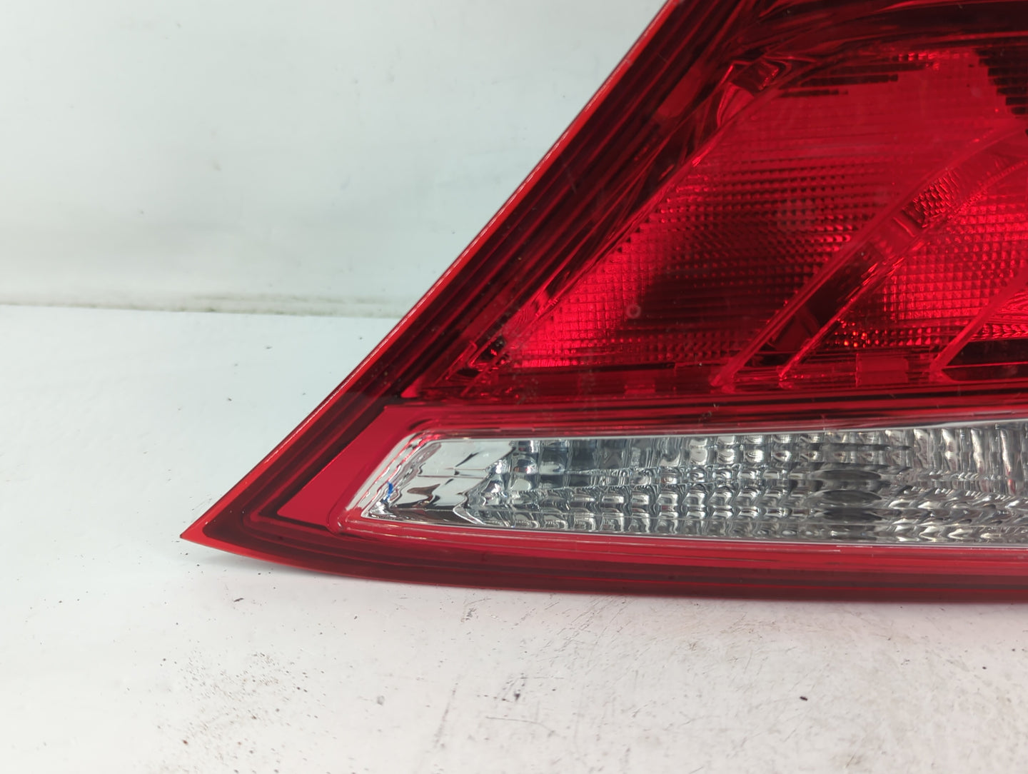 2015-2017 Toyota Camry Tail Light Assembly Driver Left OEM P/N:945 235 Fits Fits 2015 2016 2017 OEM Used Auto Parts - Oemuse