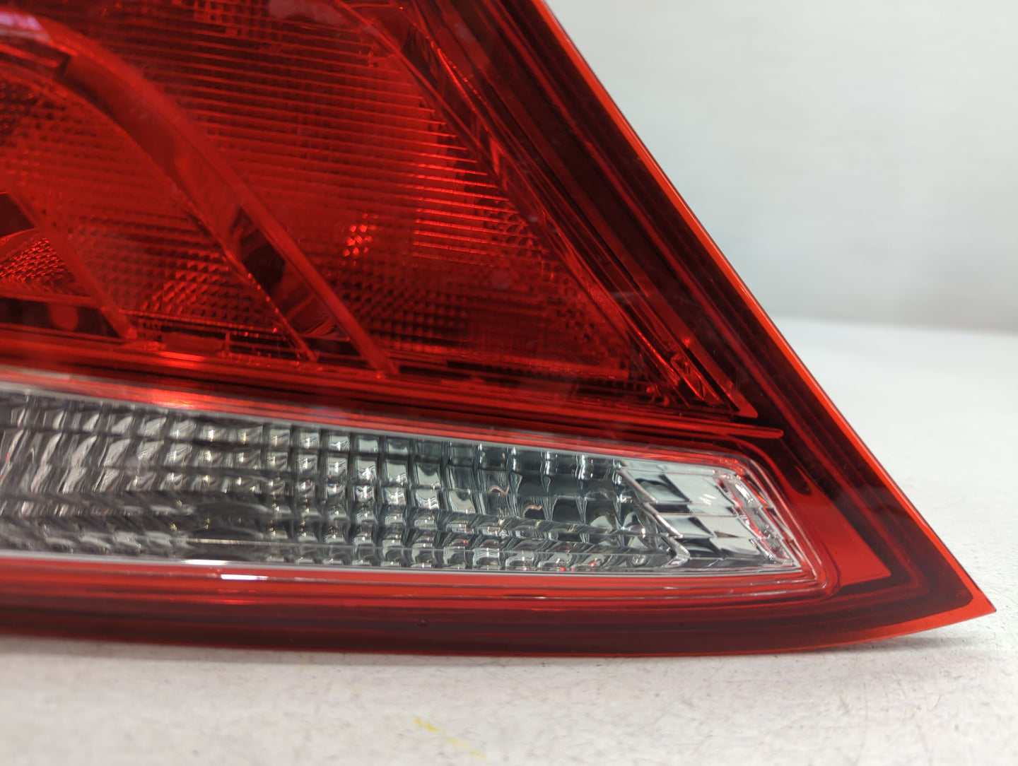 2015-2017 Toyota Camry Tail Light Assembly Passenger Right OEM P/N:945 235 Fits Fits 2015 2016 2017 OEM Used Auto Parts - Oe