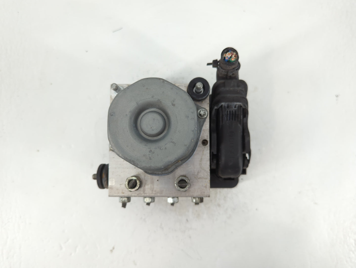 2015-2017 Toyota Camry ABS Pump Control Module Replacement P/N:4454006180 Fits Fits 2015 2016 2017 OEM Used Auto Parts - Oem