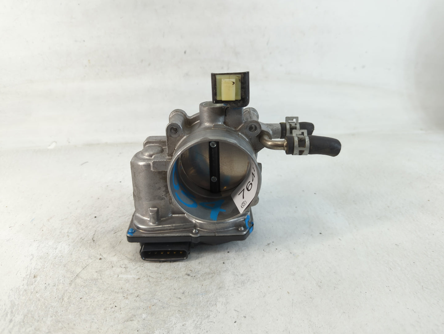 2010-2017 Toyota Camry Throttle Body P/N:22030-0V010 Fits Fits 2009 2010 2011 2012 2013 2014 2015 2016 2017 2018 2019 OEM Us
