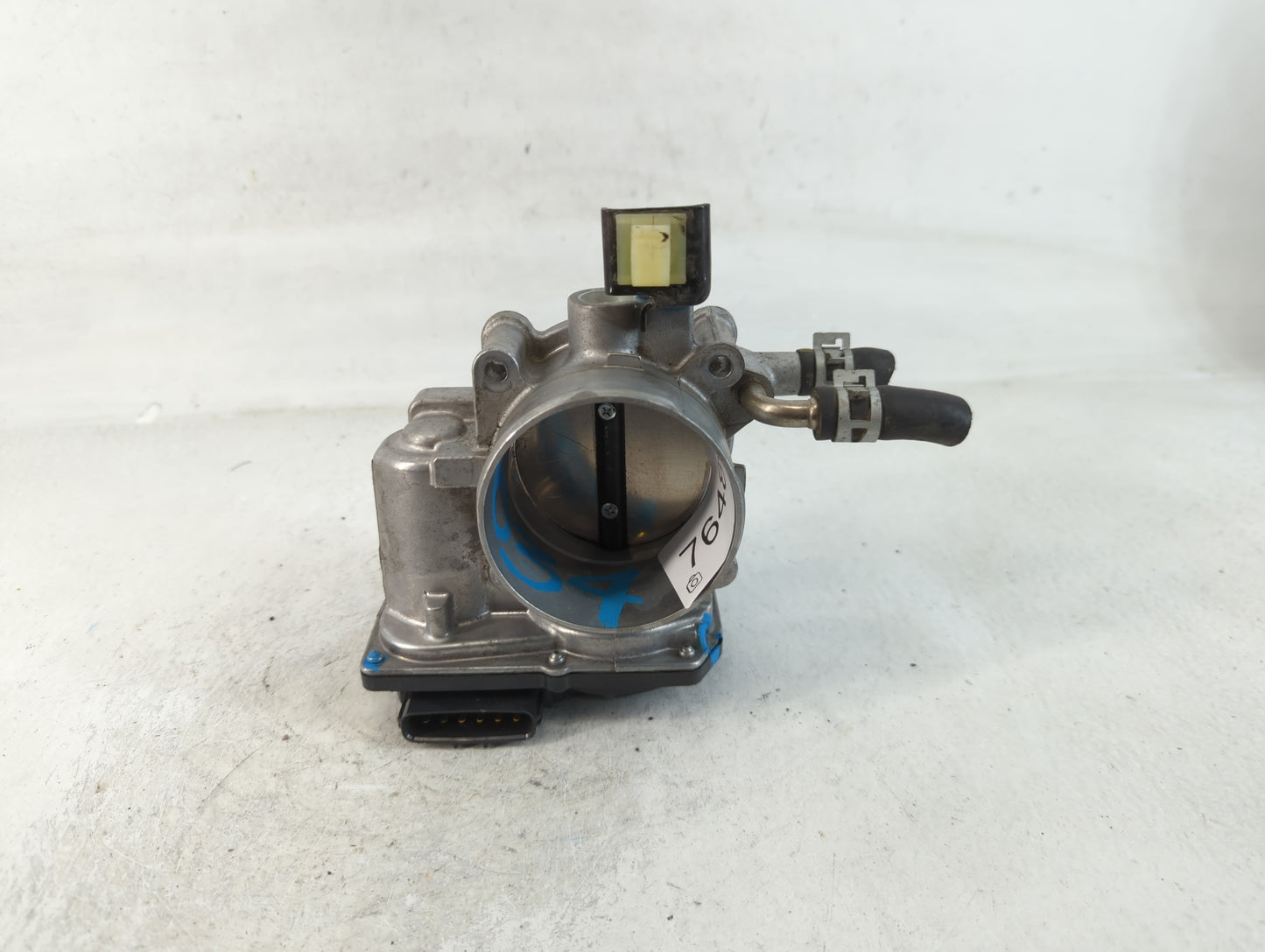 2010-2017 Toyota Camry Throttle Body P/N:22030-0V010 Fits Fits 2009 2010 2011 2012 2013 2014 2015 2016 2017 2018 2019 OEM Us