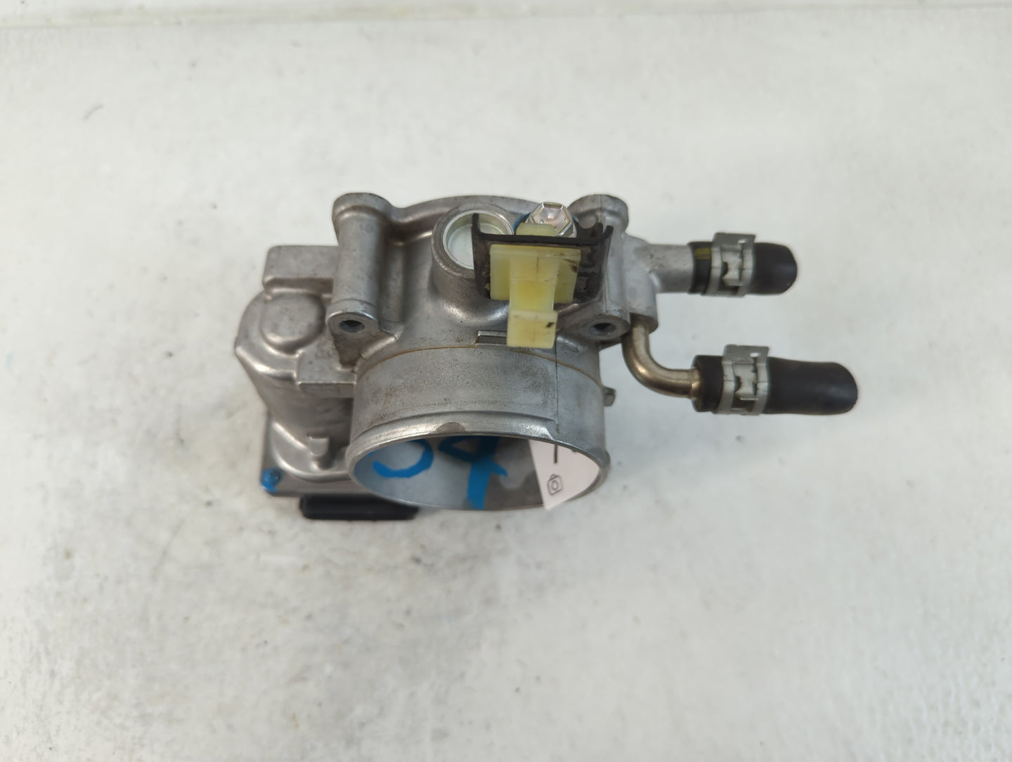 2010-2017 Toyota Camry Throttle Body P/N:22030-0V010 Fits Fits 2009 2010 2011 2012 2013 2014 2015 2016 2017 2018 2019 OEM Us