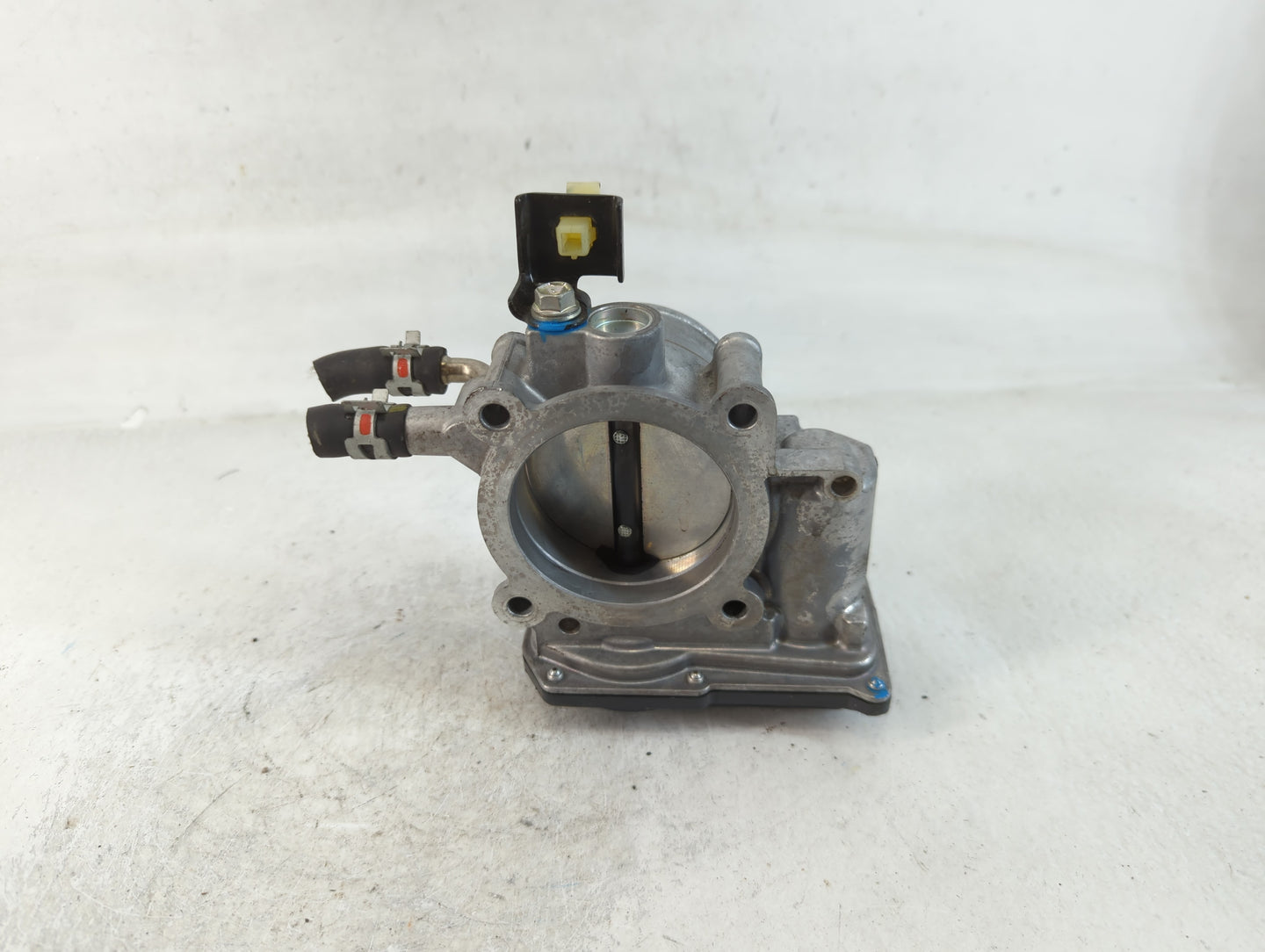 2010-2017 Toyota Camry Throttle Body P/N:22030-0V010 Fits Fits 2009 2010 2011 2012 2013 2014 2015 2016 2017 2018 2019 OEM Us