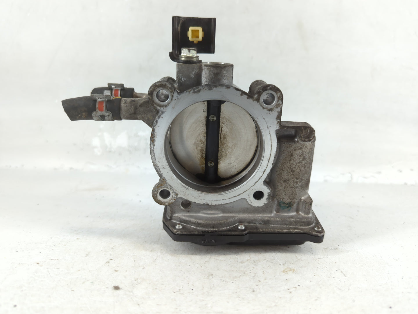 2012-2017 Toyota Camry Throttle Body P/N:22030-0V010 Fits Fits 2012 2013 2014 2015 2016 2017 2018 2019 2020 2021 OEM Used Au