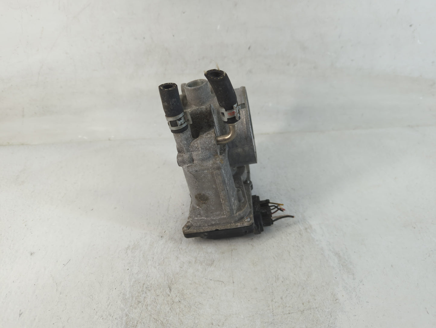 2007-2017 Toyota Camry Throttle Body P/N:22030-0P050 Fits OEM Used Auto Parts - Oemusedautoparts1.com