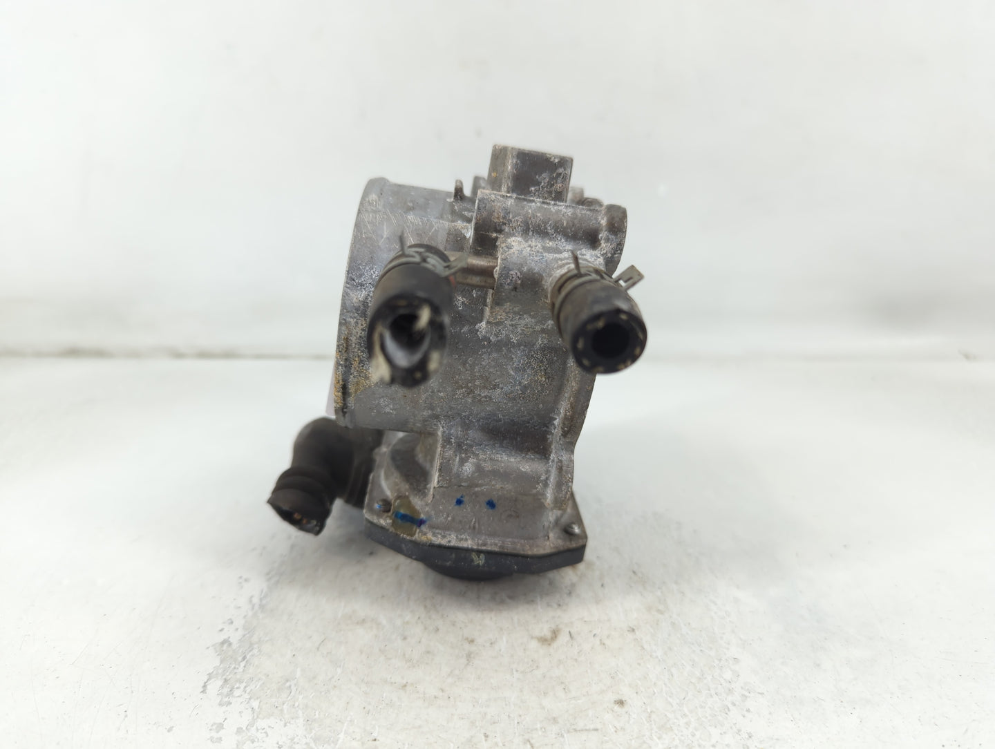 2010-2017 Toyota Camry Throttle Body P/N:610800251 22030-0V010 Fits Fits 2009 2010 2011 2012 2013 2014 2015 2016 2017 2018 2