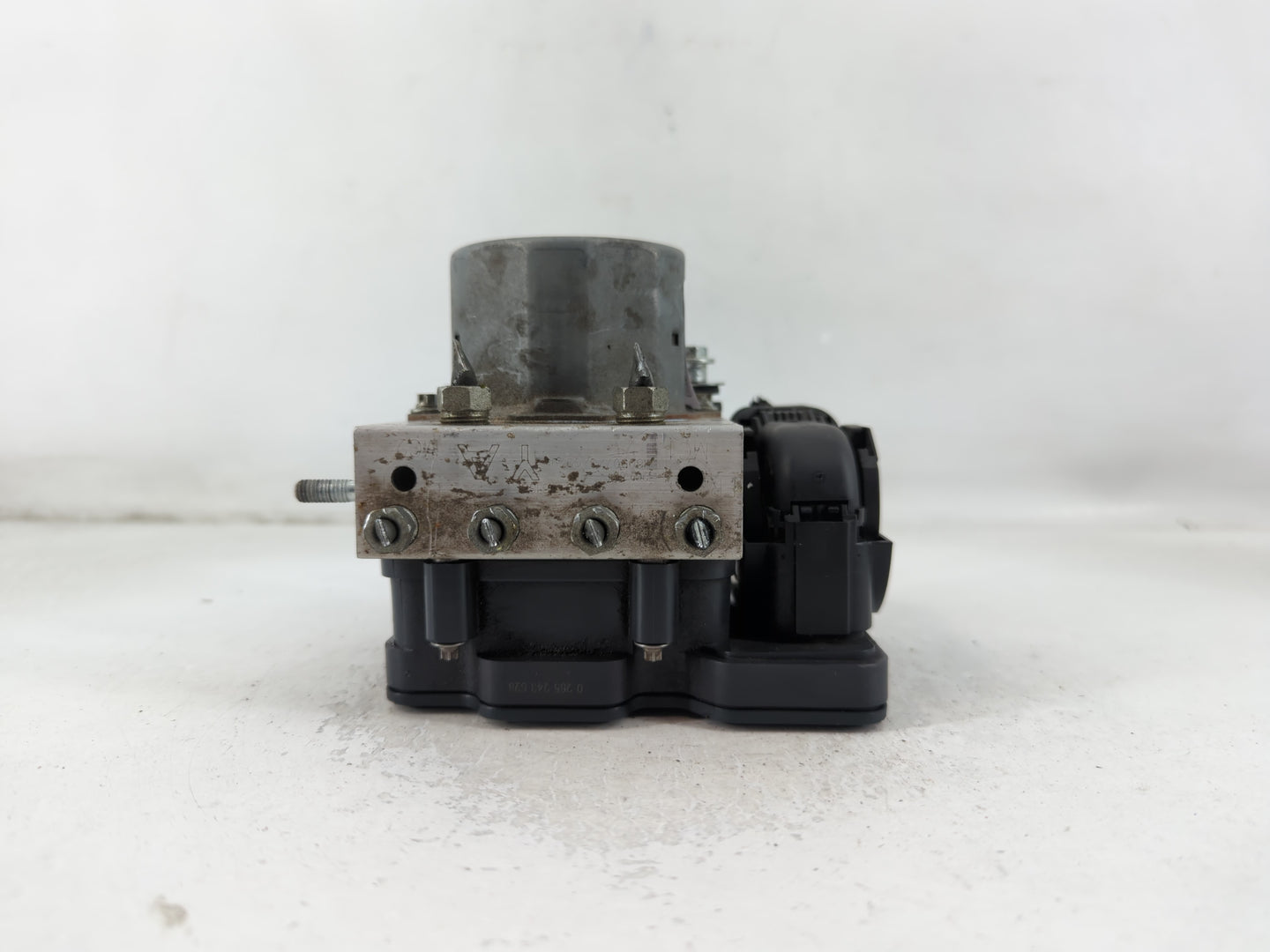 2015-2017 Toyota Camry ABS Pump Control Module Replacement P/N:44540 06 180 269 664 Fits Fits 2015 2016 2017 OEM Used Auto P