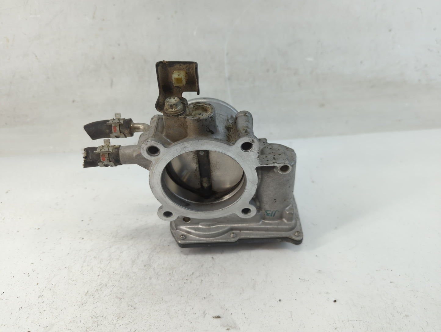 2010-2017 Toyota Camry Throttle Body P/N:22030-0V010 Fits Fits 2009 2010 2011 2012 2013 2014 2015 2016 2017 2018 2019 OEM Us